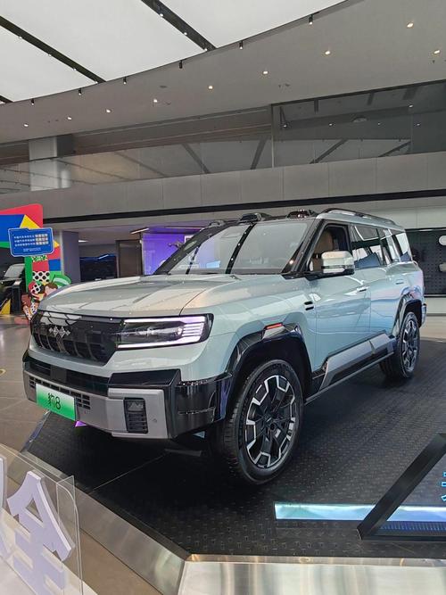 重庆274比亚迪方程豹硬派越野的爆款，英菲尼迪35周年与你共成长